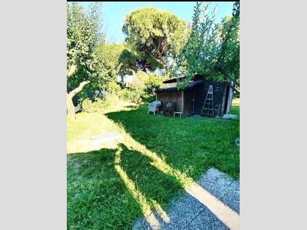 Casa Indipendente in Vendita a Carrara, zona Avenza, 320'000€, 190 m²