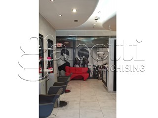 Negozio in Vendita a Occhiobello, 45'000€, 65 m²