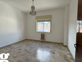 Quadrilocale in Vendita a Patti, 82'000€, 130 m²