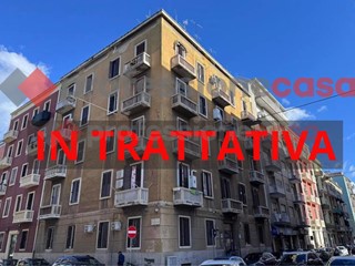 Trilocale in Vendita a Bari, 90'000€, 80 m², arredato
