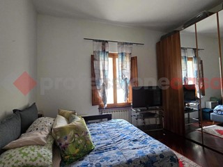 Appartamento in Vendita a Arezzo, 220'000€, 130 m²