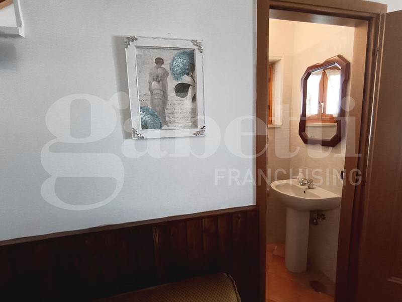 Villa bifamiliare in Vendita a Castel di Sangro, 170'000€, 69 m²