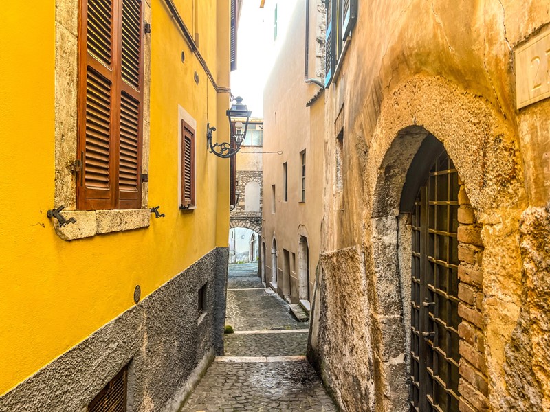 Appartamento in Vendita a Alatri, 130'000€, 291 m²