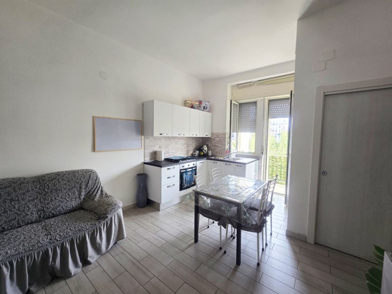 Bilocale in Vendita a Napoli, 78'000€, 45 m²