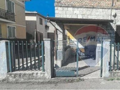 Trilocale in Vendita a Perugia, zona Ponte San Giovanni, 27'750€, 50 m²