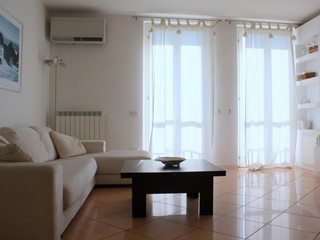 Trilocale in Affitto a Pietrasanta, zona Tonfano, 2'200€, 70 m², arredato