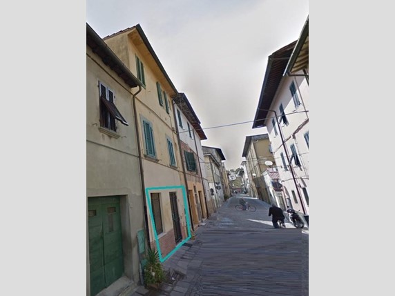 Immobile commerciale in Vendita a Cascina, 31'324€, 122 m²