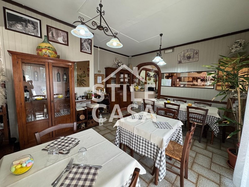 Attività commerciale in Vendita a Altopascio, zona Biagioni, 70'000€, 115 m²