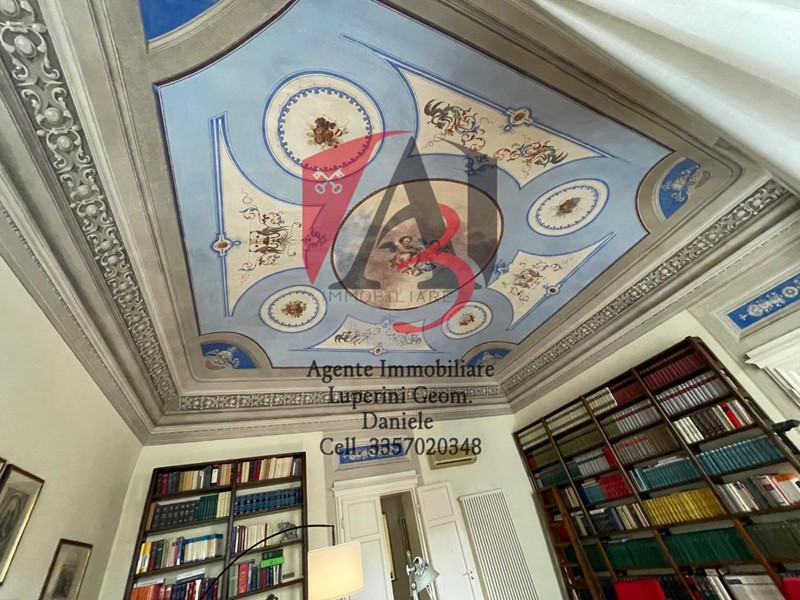 Appartamento in Vendita a Pisa, 890'000€, 240 m²