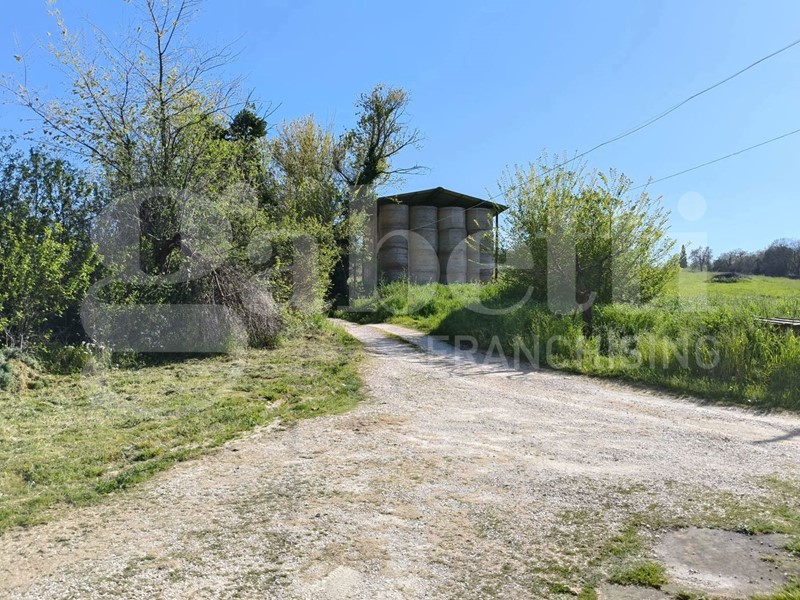 Quadrilocale in Vendita a Amelia, 75'000€, 75 m², arredato