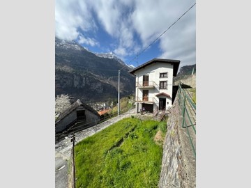 Casa Indipendente in Vendita a Varzo, 170'000€, 150 m²