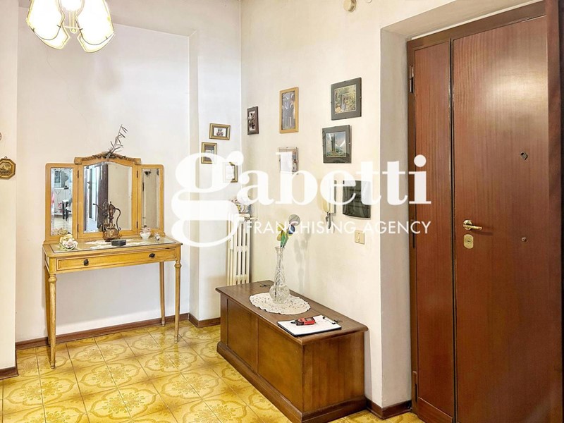 Bilocale in Vendita a Roma, 235'000€, 95 m²