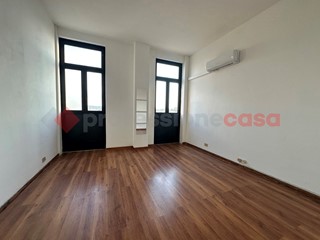 Ufficio in Affitto a Arezzo, 450€, 50 m²