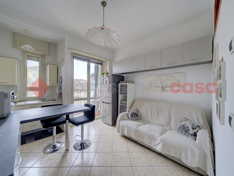 Bilocale in Vendita a Torino, 98'000€, 49 m²