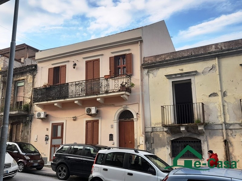 Casa Semi Indipendente in Vendita a Messina, 95'000€, 115 m²