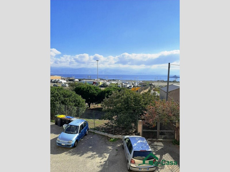 Casa Semi Indipendente in Vendita a Messina, 75'000€, 90 m²