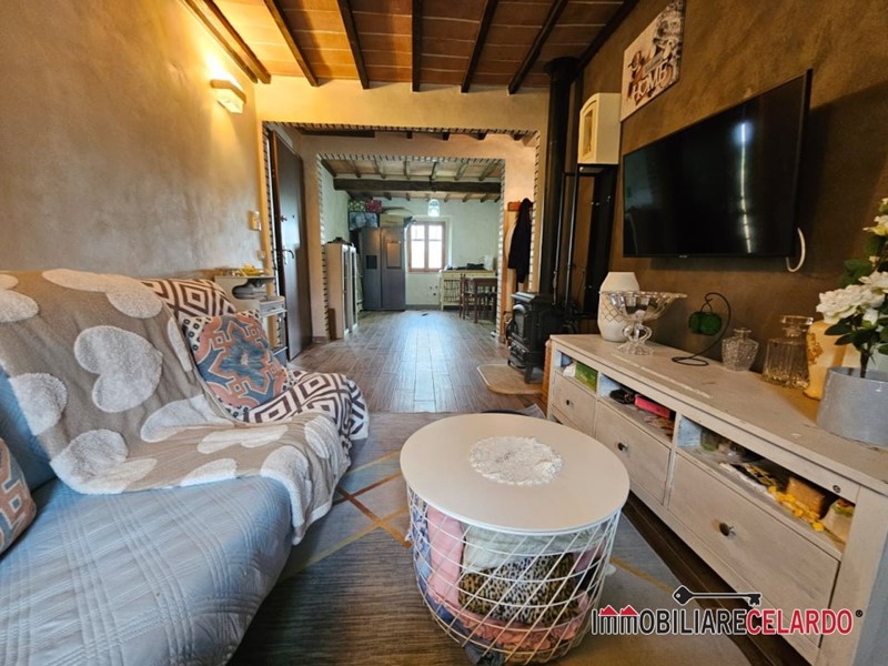 Quadrilocale in Vendita a Colle di Val D'Elsa, 158'000&euro;, 73 m²