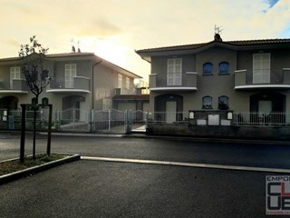 Casa Indipendente in Vendita a Fucecchio, 375'000€, 170 m², con Box