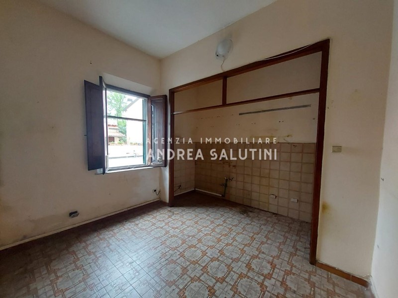 Trilocale in Vendita a Pontedera, 63'000€, 57 m²