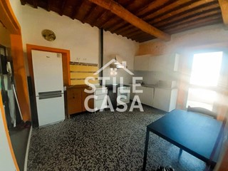 Bilocale in Vendita a Castelfranco di Sotto, zona Orentano, 63'000€, 50 m², arredato