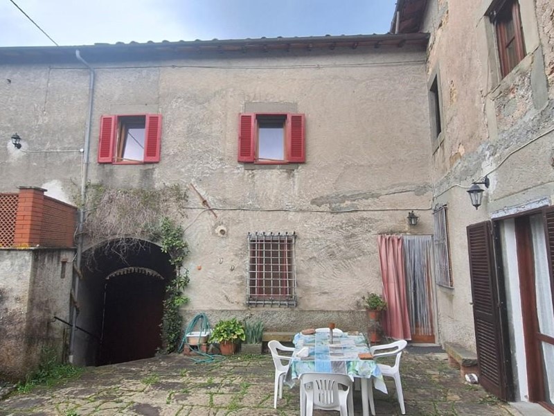Casale in Vendita a Coreglia Antelminelli, zona Vitiana, 370'000€, 375 m², arredato