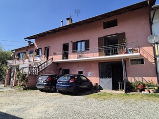 Quadrilocale in Vendita a Cantalupa, 120'000€, 125 m²