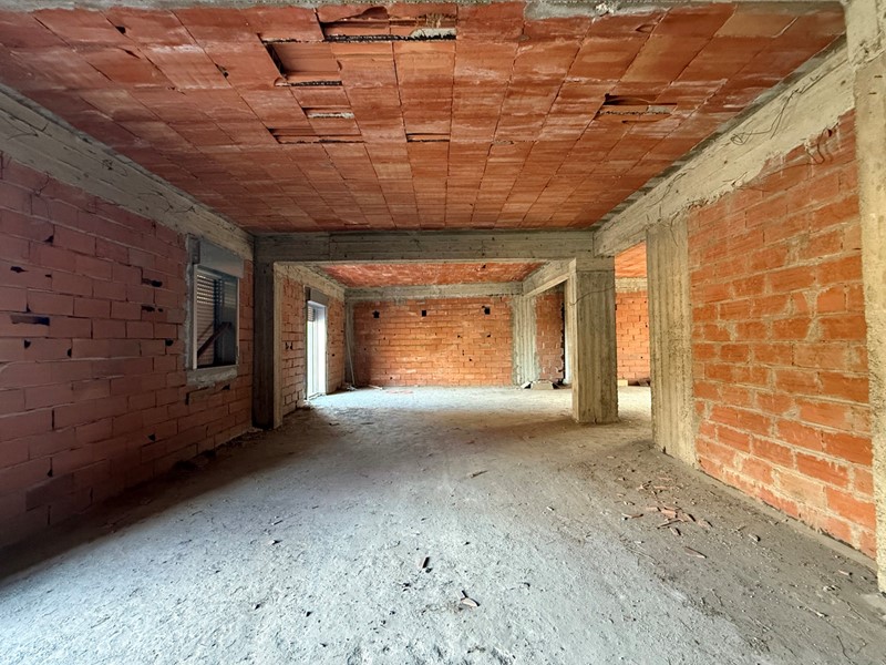 Casa Indipendente in Vendita a Terme Vigliatore, 100'000€, 350 m²