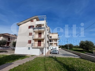 Ufficio in Vendita a Sant'Egidio alla Vibrata, 140'250€, 108 m²