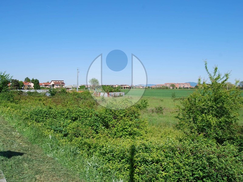 Terreno edificabile in Vendita a Rivalta di Torino, zona Gerbole Di Rivalta, 350'000€, 2465 m²
