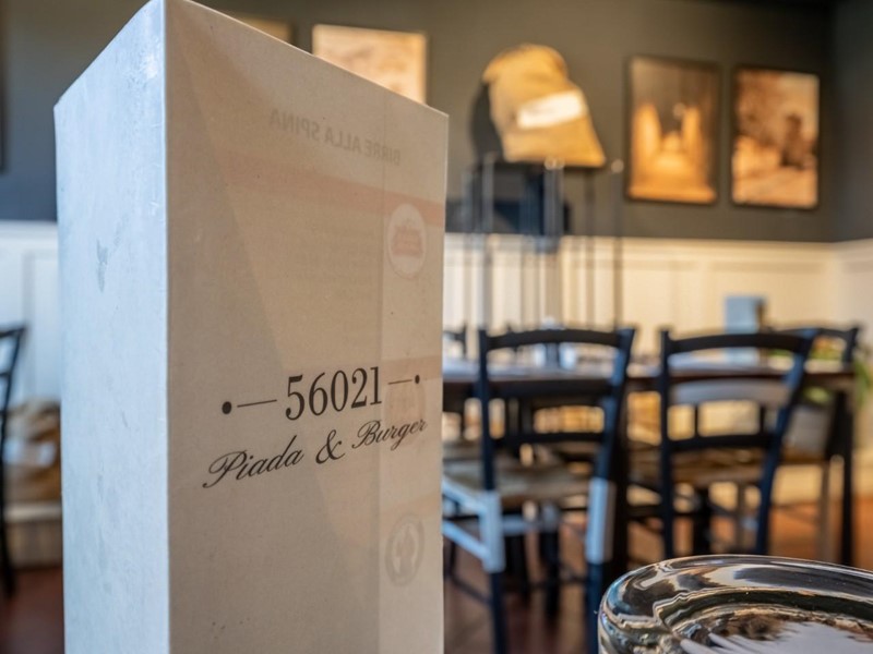 Attività commerciale in Vendita a Cascina, 105'000€, 100 m²