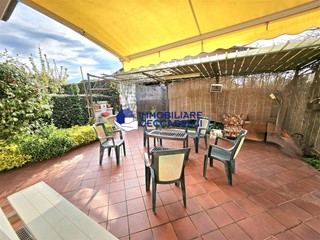 Villa bifamiliare in Vendita a Massa, zona Romagnano, 335'000&euro;, 130 m²