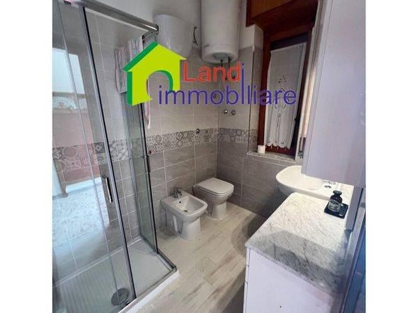 Casa Indipendente in Vendita a Eboli, 350'000€, 300 m²