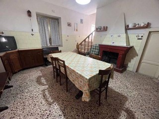 Casa Indipendente in Vendita a Eboli, 350'000€, 300 m²