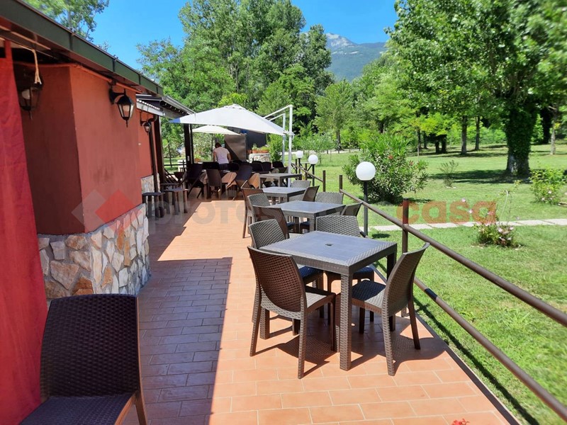 Negozio in Vendita a Cassino, 270'000€, 280 m², arredato