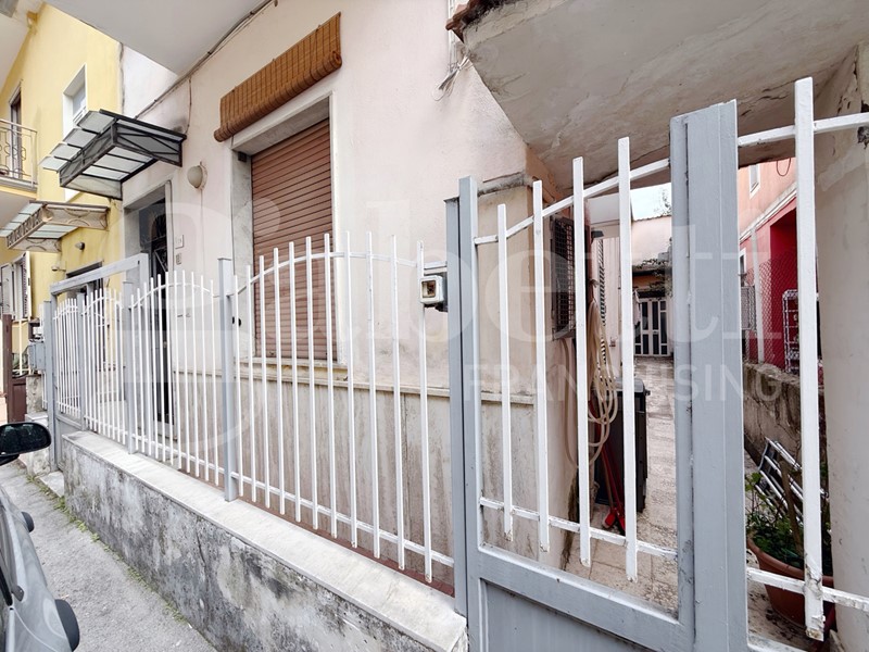 Casa Indipendente in Vendita a Angri, 120'000&euro;, 60 m²