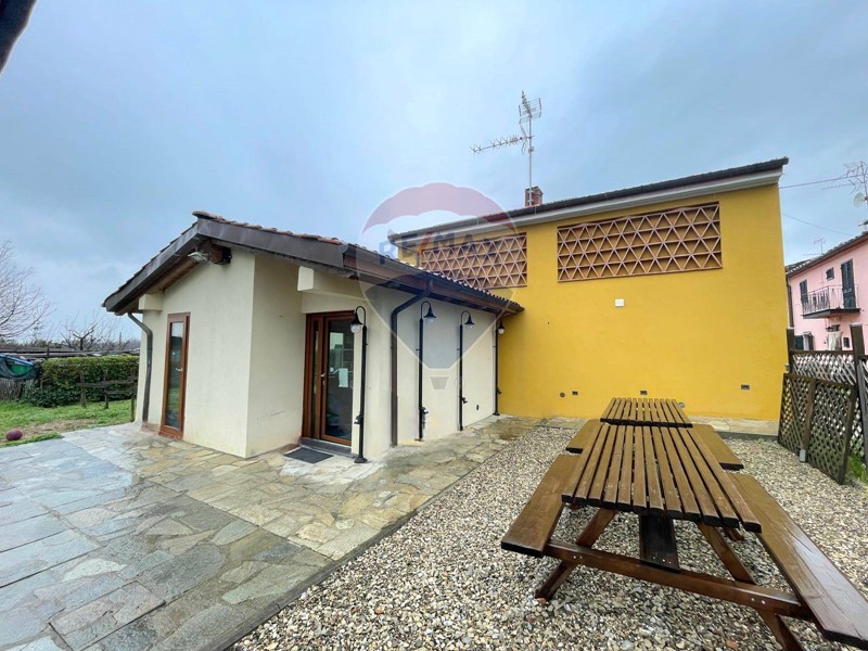 Rustico in Vendita a Scarperia e San Piero, zona Sant'Agata, 310'000€, 111 m², arredato