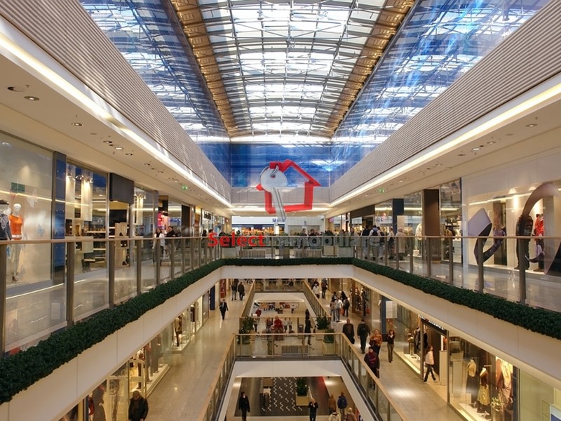 Immobile commerciale in Affitto a Borgo a Mozzano, zona Diecimo, 700€, 65 m²