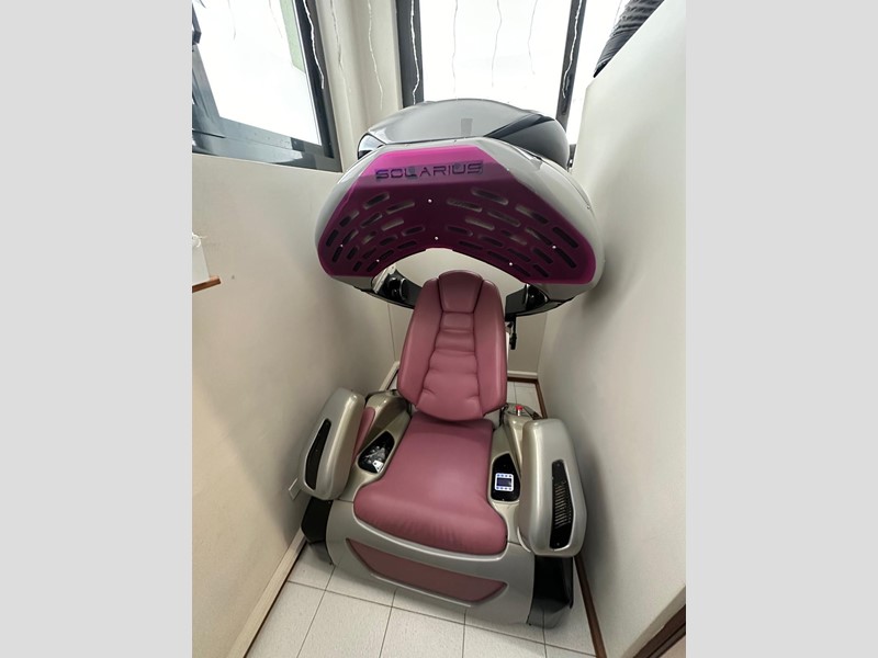 Negozio in Vendita a Carrara, zona Avenza, 60'000€, 50 m²