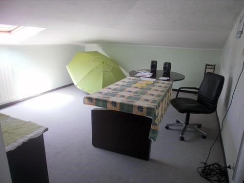 Ufficio in Affitto a Carrara, 200€, 40 m²