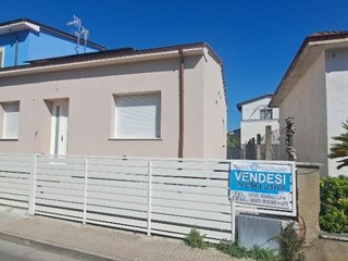 Casa Indipendente in Vendita a Cascina, zona Casciavola, 250'000€, 90 m²