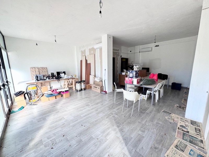 Ufficio in Vendita a Palaia, zona Forcoli, 49'000€, 100 m²