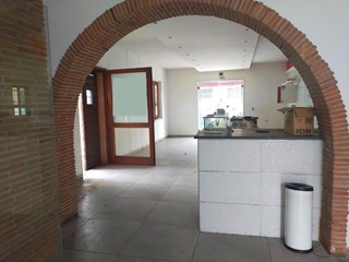 Immobile commerciale in Affitto a San Giuliano Terme, zona Pontasserchio, 1'800€, 150 m²