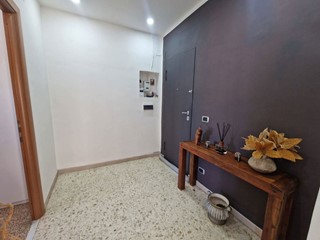 Appartamento in Vendita a Napoli, 335'000€, 125 m²