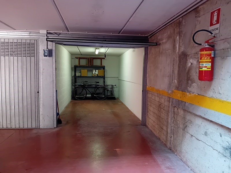 Box in Vendita a Milano, zona Affori via F. Faccio 20 , 25'000€, 15 m²