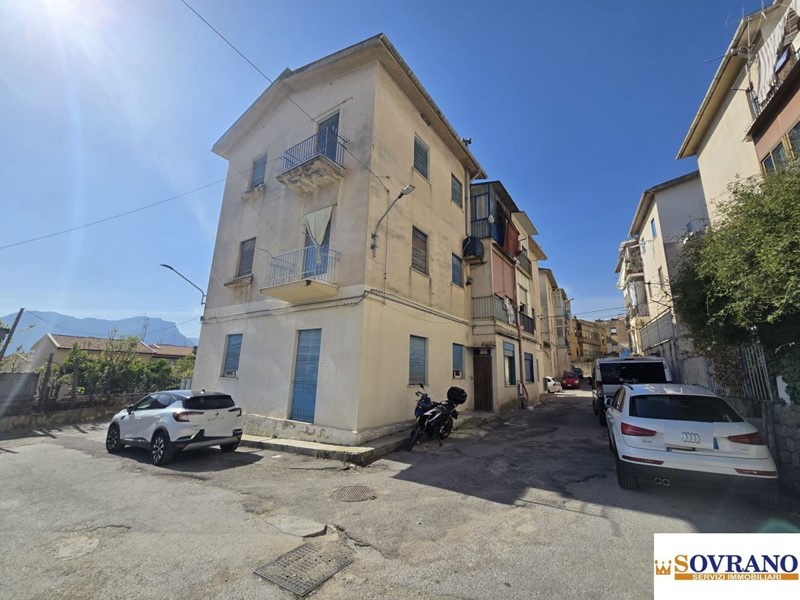 Trilocale in Vendita a Monreale, 70'000€, 100 m²