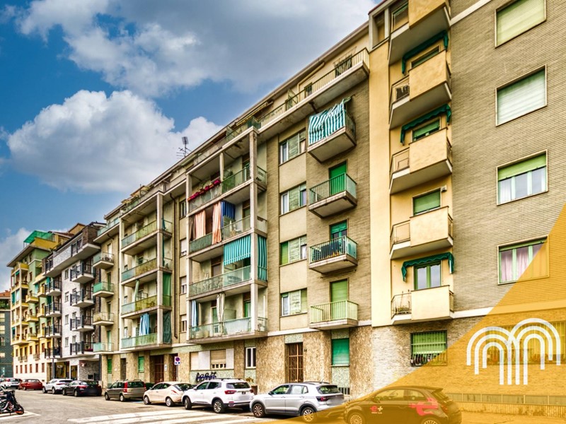 Bilocale in Vendita a Torino, zona Pozzo Strada, 69'000€, 55 m²