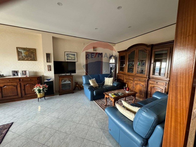 Trilocale in Vendita a Cassino, zona Sant'Antonio, 249'000€, 121 m²