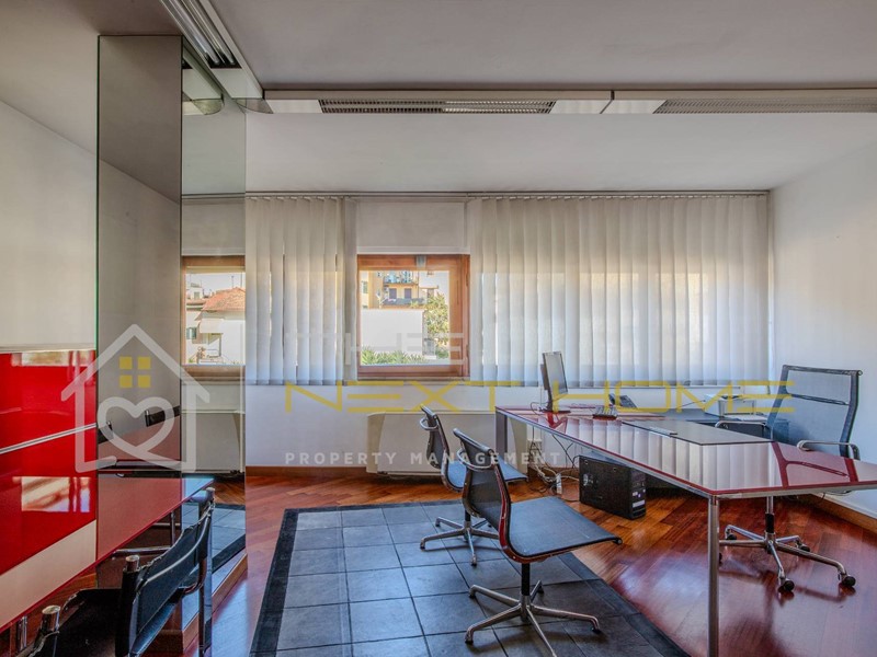 Ufficio in Affitto a Firenze, zona Bellariva, 1'300€, 91 m², arredato