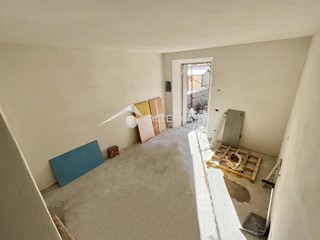 Casa Indipendente in Vendita a San Giuliano Terme, zona Arena Metato, 149'000€, 50 m²