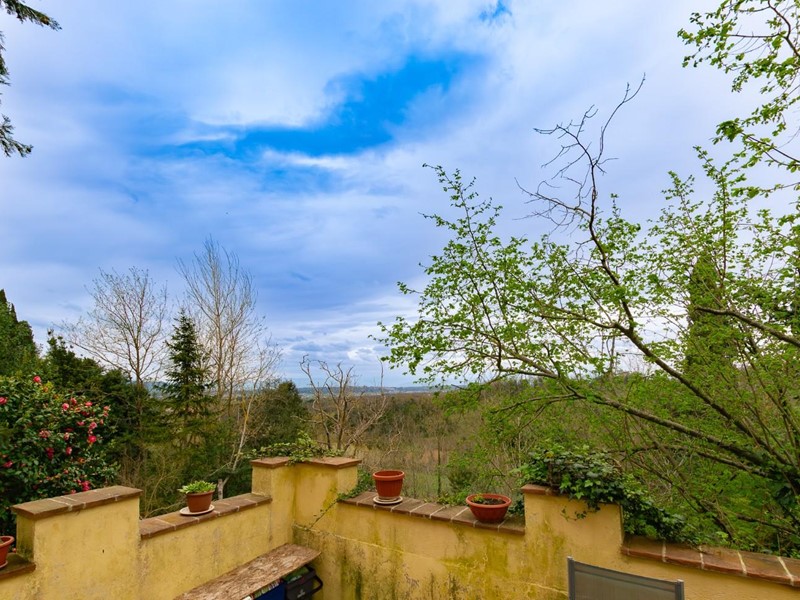 Casa Indipendente in Vendita a Pontedera, zona Montecastello, 139'000€, 120 m²